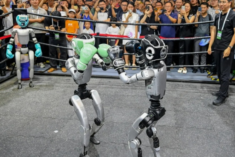 China inaugura los primeros Juegos Mundiales de Robots Humanoides