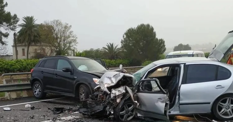Caos Vial en Kennedy_ Choque Múltiple en la Av. Boyacá con Av. Primero de Mayo