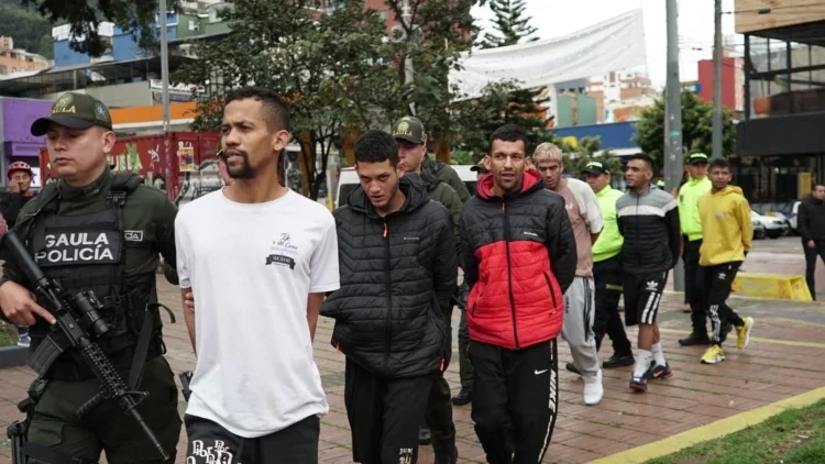 Contundente Golpe al Tren de Aragua en Bogotá_ La Caída de 'Jhonatican' y Nueve Criminales Más