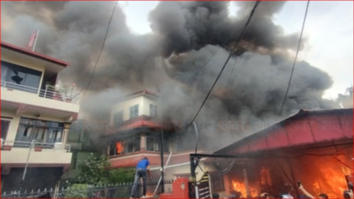 Muertos- Nepal- Crisis- Incendio- Parlamento- dimisión- KP Sharma Oli- 9Sep-