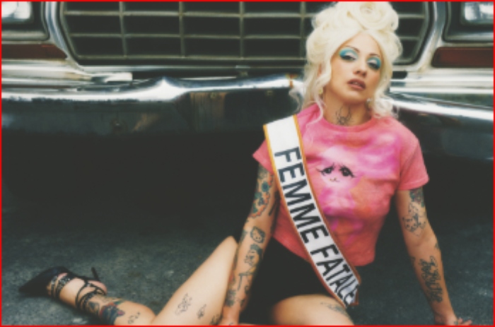 Latin Grammys- Mon Laferte- COLOMBIA- 8nov-Femme Fatale-