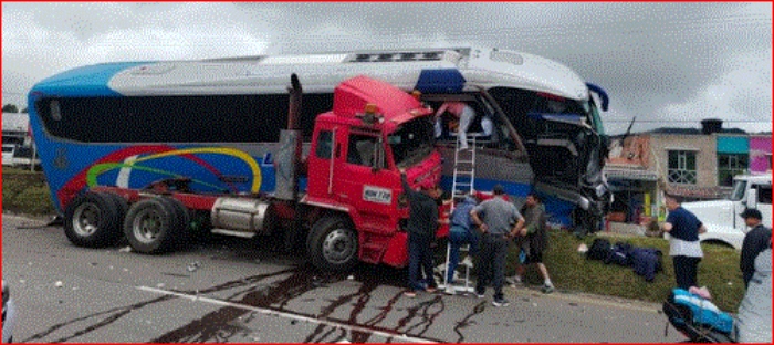 Accidente de Tránsito- 24Nov- Tierra Negra- Bogotá-Tunja-