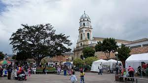 Descubra la “Ciudad de la Luna”, un histórico destino natural cerca de Bogotá perfecto para una escapada rápida. Visite la Ciudad de la Luna hoy.
