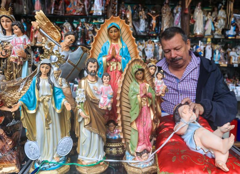 La Semana Santa es una de las celebraciones más importantes del calendario cristiano. Cada año, millones de personas conmemoran los últimos días de la vida de Jesucristo, desde su entrada a Jerusalén hasta su resurrección. En Colombia, esta semana combina tradición religiosa, cultura y turismo, lo que la convierte en una de las temporadas más representativas del país.