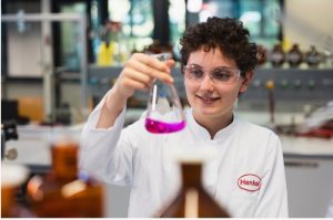 Henkel abrió postulaciones para la próxima edición del Premio Martha Schwarzkopf para Mujeres en la Ciencia