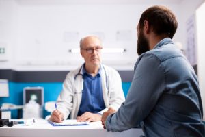 Colombia está perdiendo el partido contra el cáncer de próstata: más de 71.000 hombres conviven hoy con la enfermedad