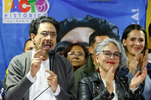 Nuevo grupo anuncia respaldo a la campaña de Iván Cepeda