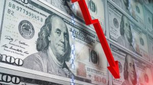El dólar cae a niveles que no se veían desde hace varios años