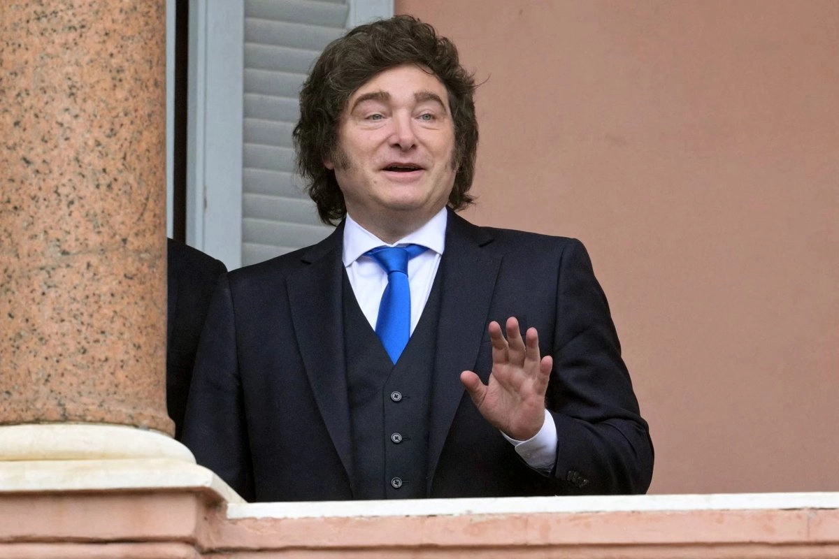 Javier Milei endurece política migratoria