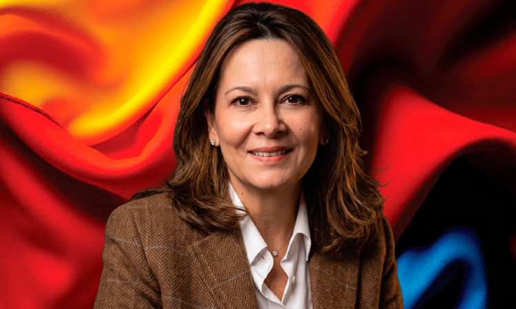 "Lo primero es atender a los pacientes", enfatizó la nueva ministra de Salud.